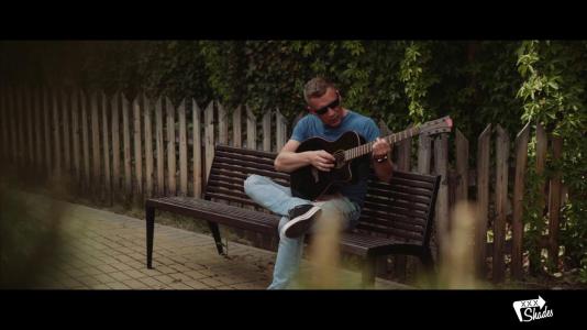 Превью Парень приводит в свою постель только самых горячих телок № 11095