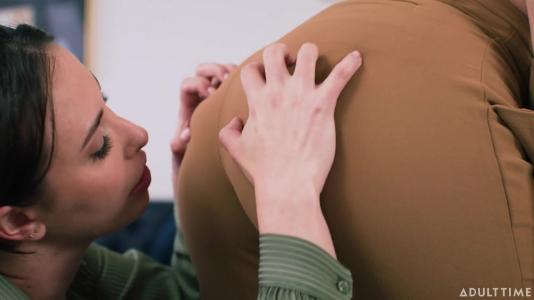 Неутомимость профессиональных лесбиянок