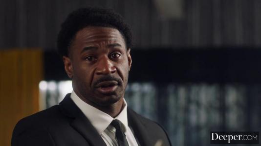 Опытный негр отшлепал симпатичную блондинку